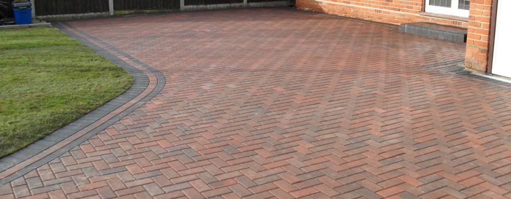 block-paving-drive-constructed-by-benchmark-landscaping